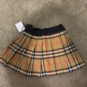 Kids size 3y Burberry skirt vintage check Worn once